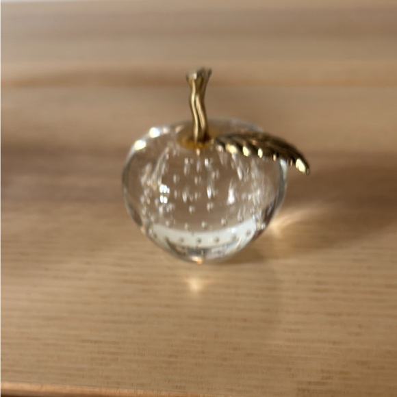 1 Vintage Gold and Clear Glass Apple Paperweight - Picture 2 of 4